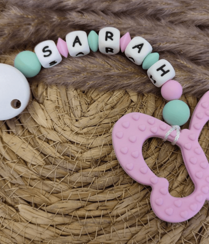 Beißkette Schmetterling personalisiert, babyrosa, mint, weiß